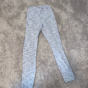 Lululemon Aligns High Rise Pant 25”. Size 4